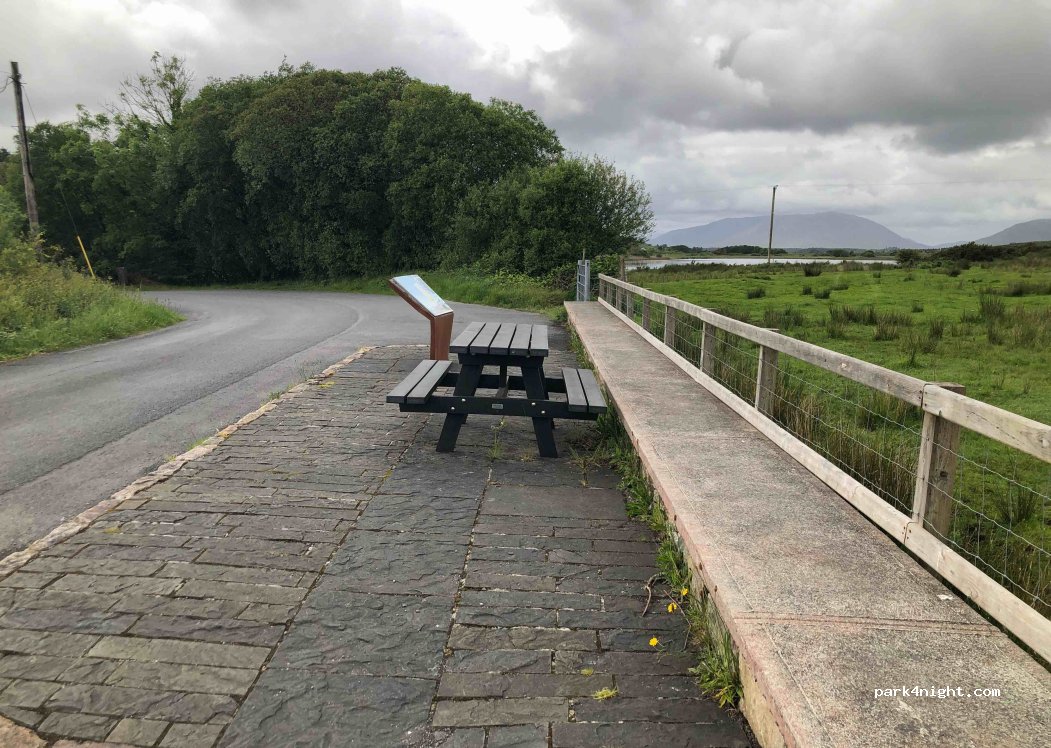 (H91 D8W9) Derryglinna - Unnamed Road — foto 2