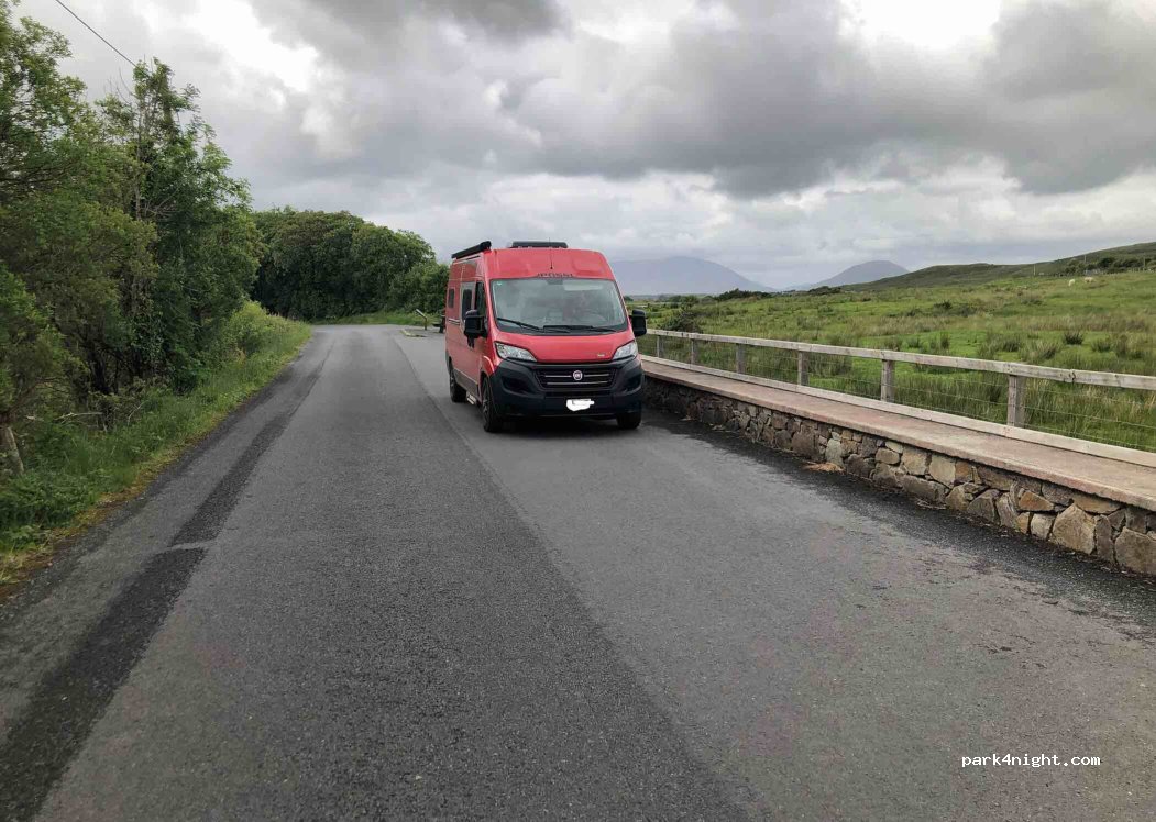 (H91 D8W9) Derryglinna - Unnamed Road — foto 3