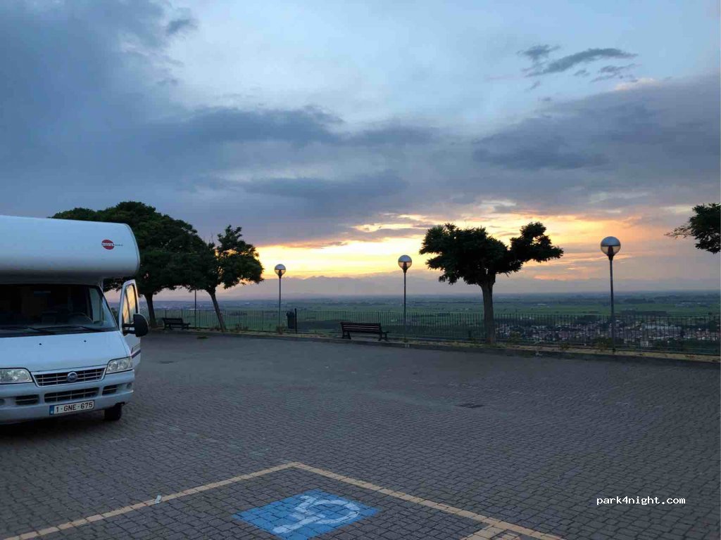 (15030) Coniolo Bricco - 30 Via Mongò — foto