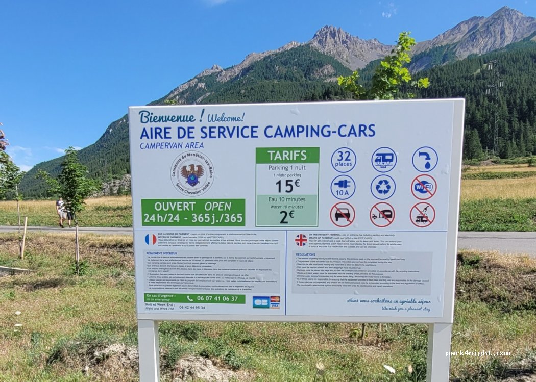 Aire de camping-car Le Monêtier-les-Bains — foto