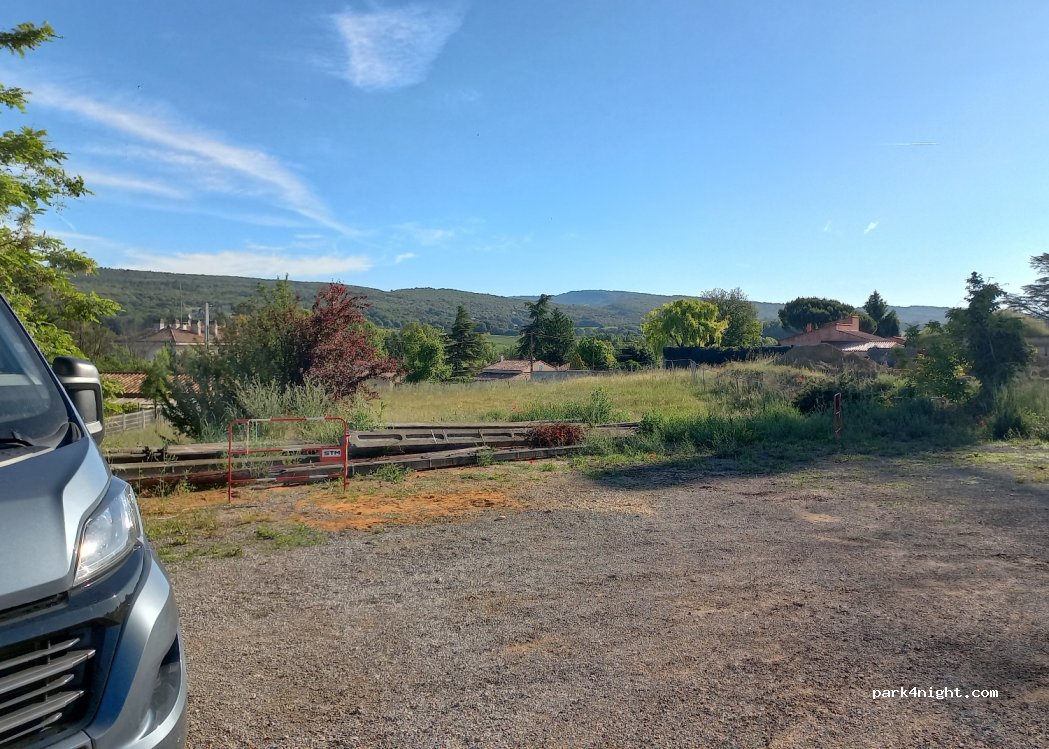 (04280) Céreste-en-Luberon - 7167 Rue Jean Mermoz — foto