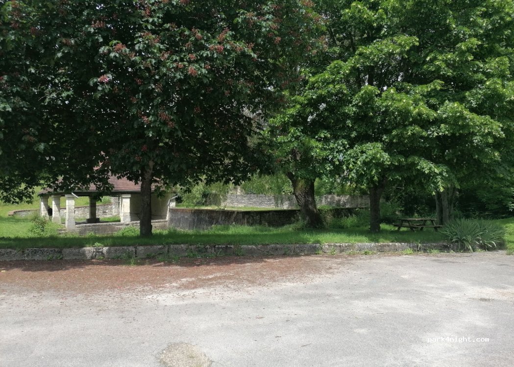 (89460) Trucy-sur-Yonne - 11 Route de Vézelay — foto