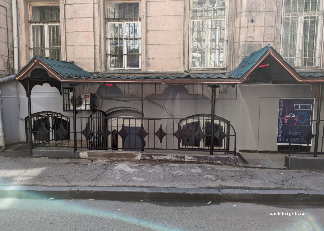 (0108) T'bilisi - 24 Giorgi Akhvlediani Street — foto 2