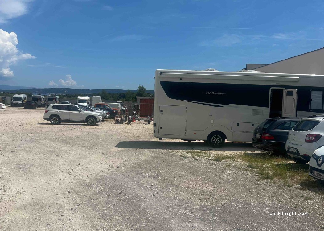 (21217) Kaštel Štafilić - 335D Ivana Pavla II — foto