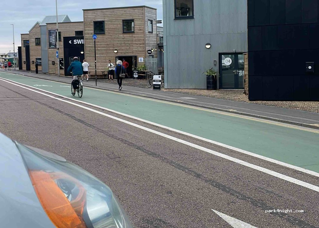 (BN2 1EN) Brighton and Hove - 284 Madeira Drive — foto 2