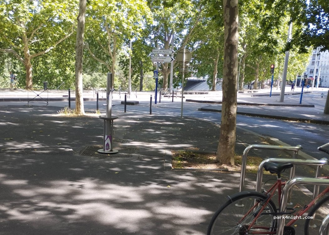 (34000) Montpellier - 974 Avenue du Pirée — foto