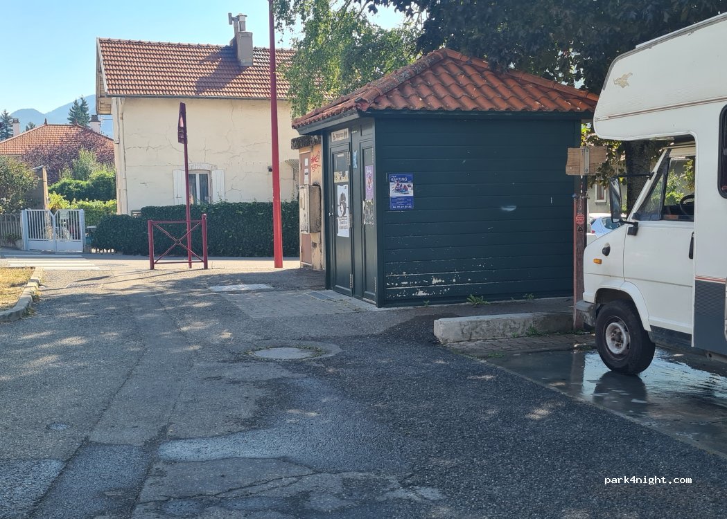 (05400) Veynes - 4 Avenue du Commandant Dumont — foto 5