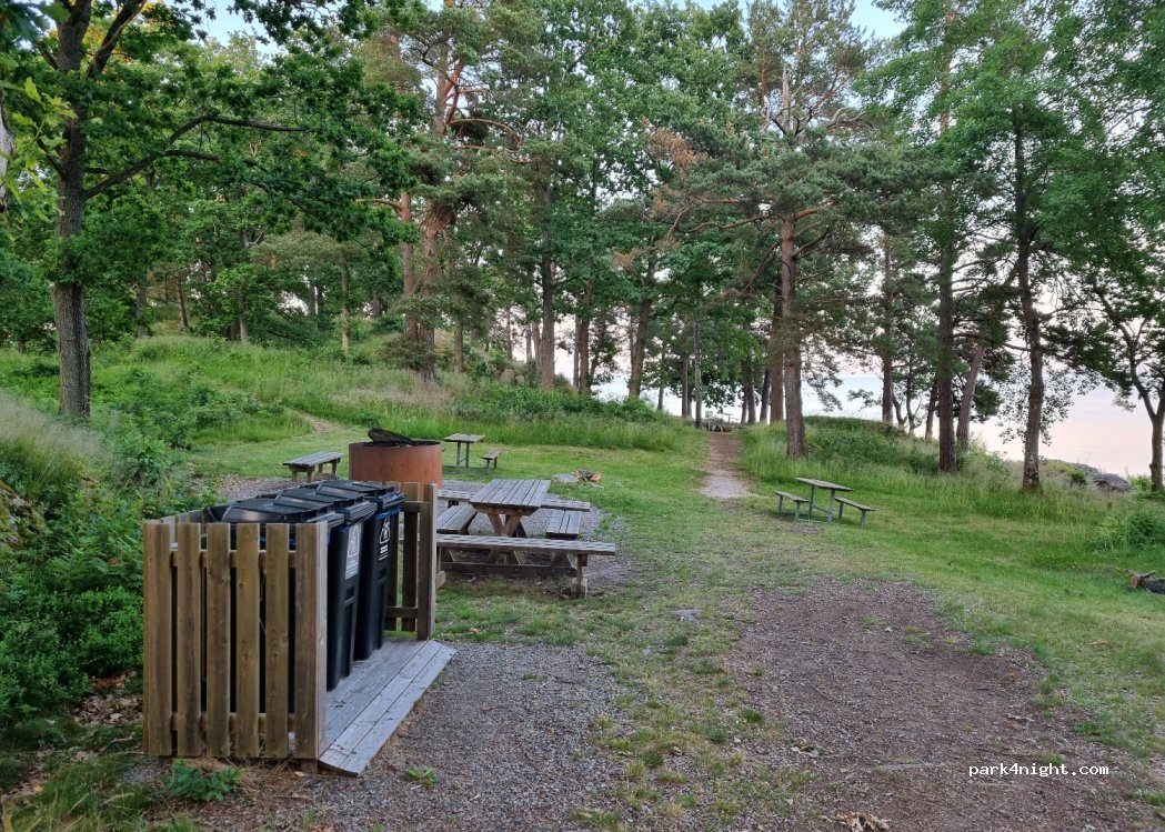 (464 66) Mellerud - Unnamed Road — foto 3