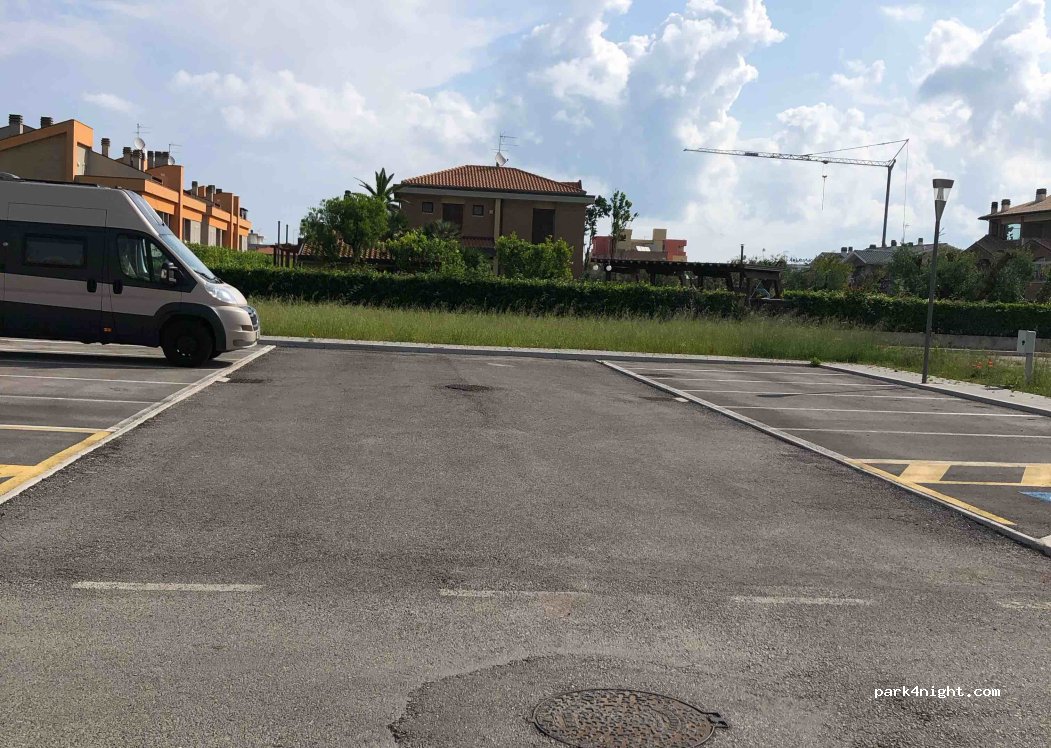 (61037) Marotta - 162 Via Di Vittorio G. — foto