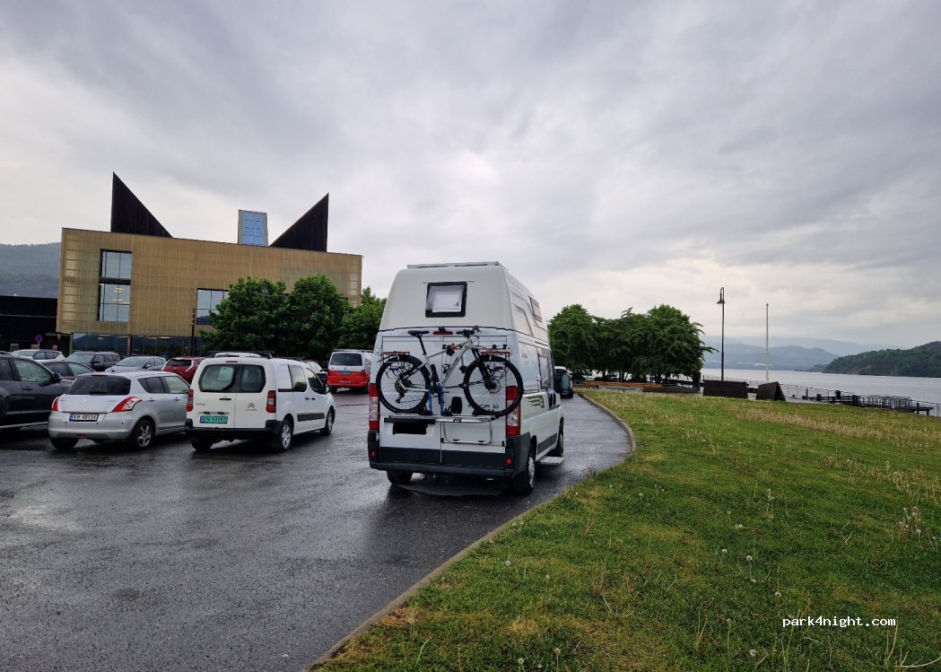 (3674) Notodden - 8 Storgata — foto