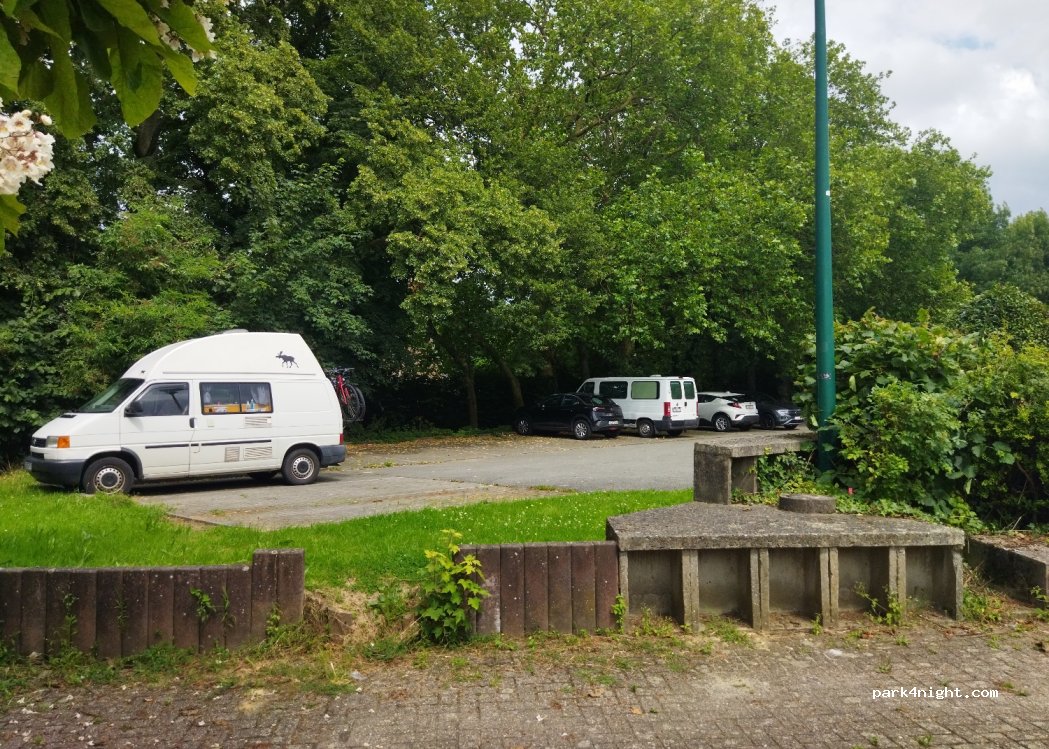 (1702) Dilbeek - 72 Alfons Gossetlaan — foto 2