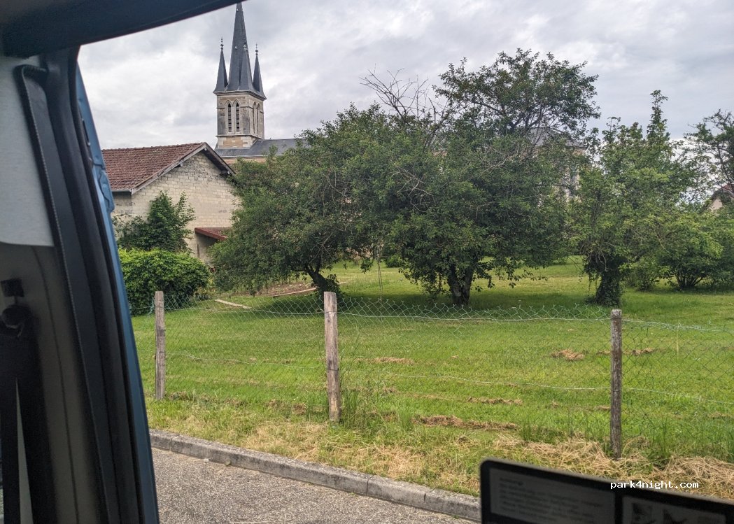 (01851) Marboz - 99 Route de Moulin des Ponts — foto