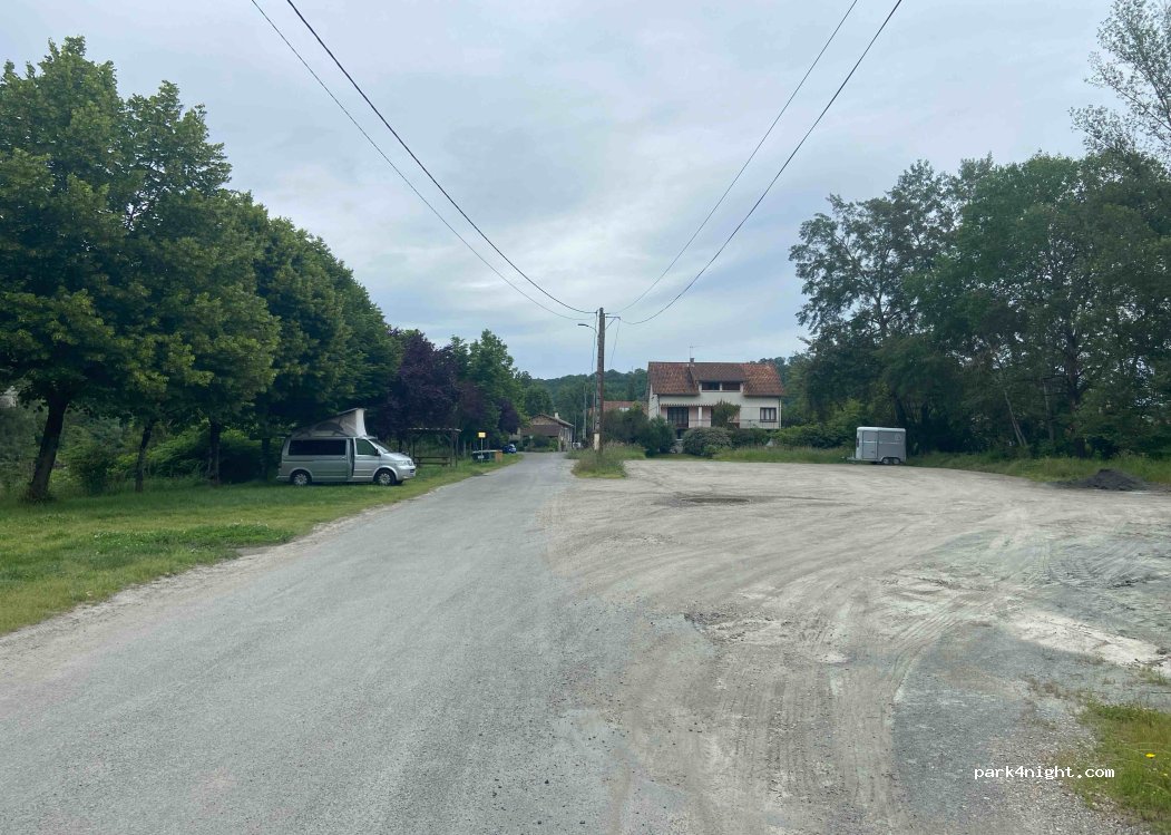 (12700) Capdenac-Gare - 1 Lieu dit Lasfargues — foto 2