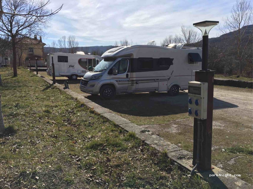 Área de Autocaravanas Santelices — foto 2