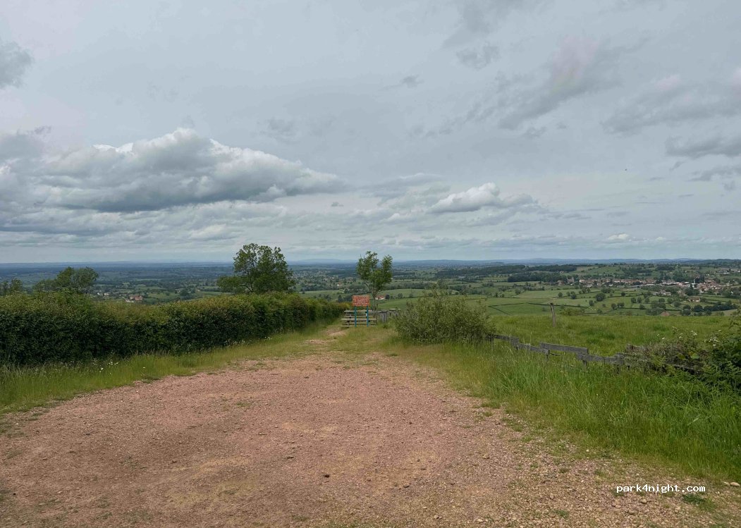 (71110) Briant - Unnamed Road — foto 3