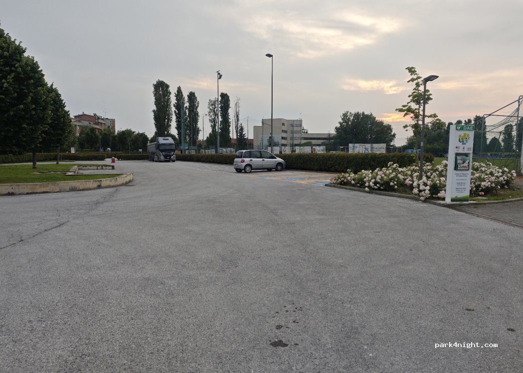 (12045) Fossano - 12 Viale della Repubblica — foto 2