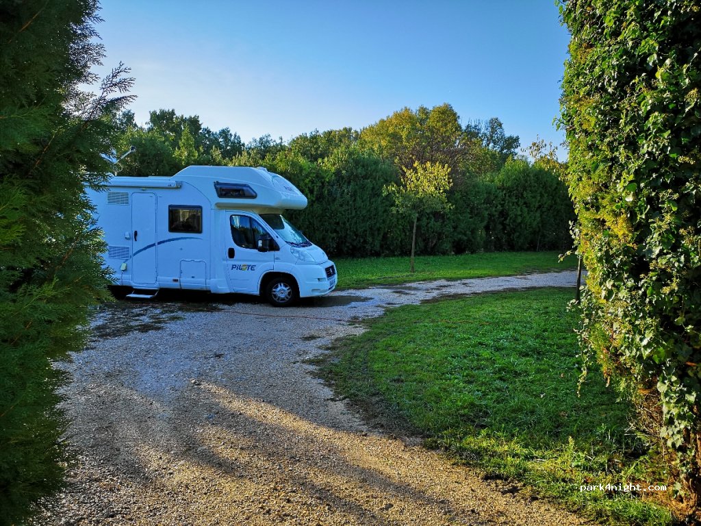 (84170) Monteux - 1100 Chemin de la Ribière — foto 3