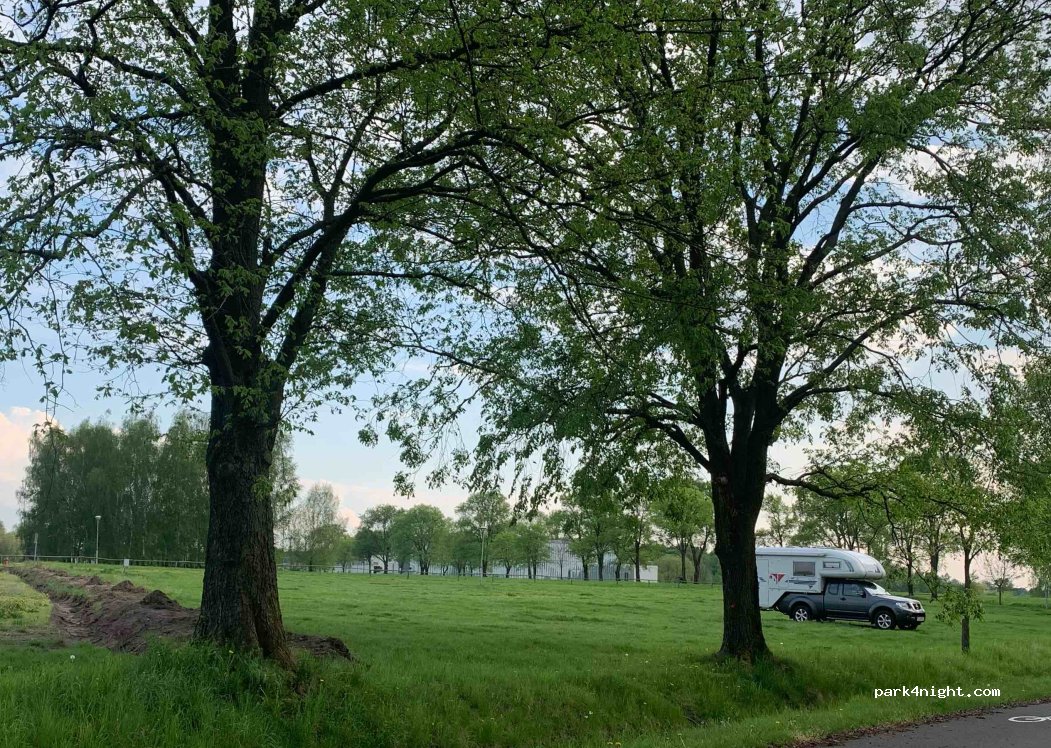 (62-261) Dziekanowice - Unnamed Road — foto 5
