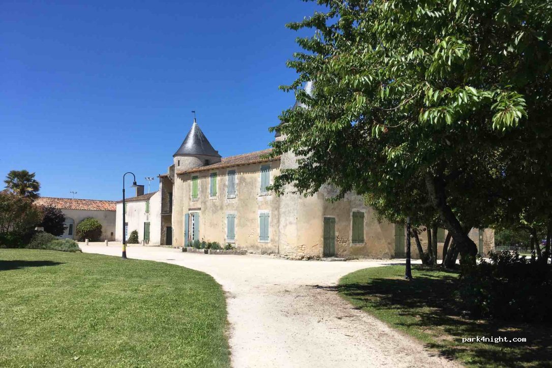 (17310) Saint-Pierre-d'Oléron - 29 Rue Clotaire Perdriaux — foto