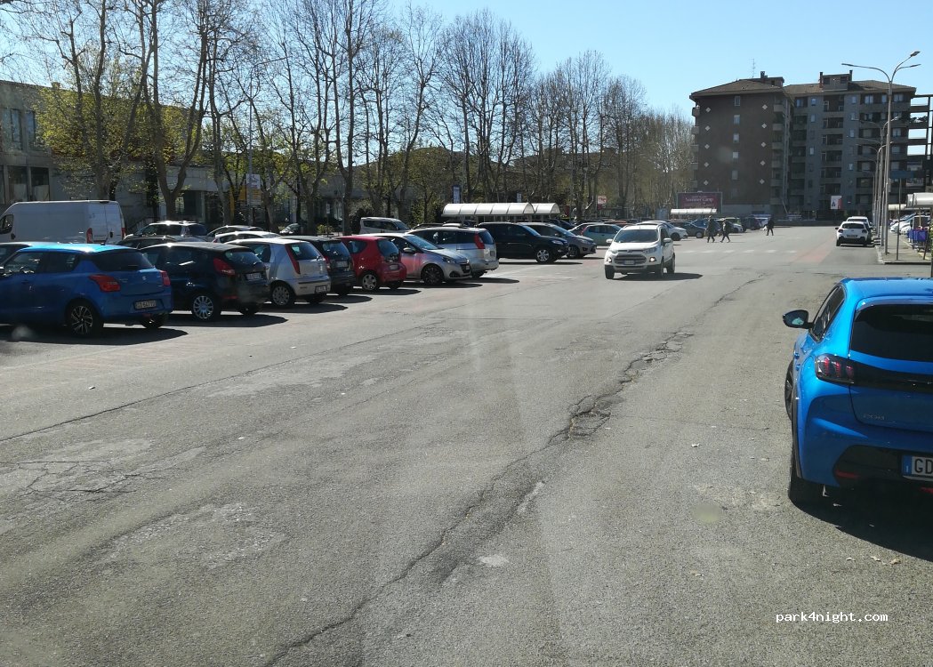 (28100) Novara - 209 Viale Giulio Cesare — foto