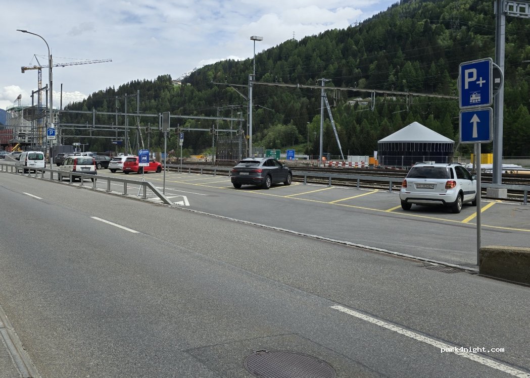 (6780) Airolo - 34 Via della Stazione — foto