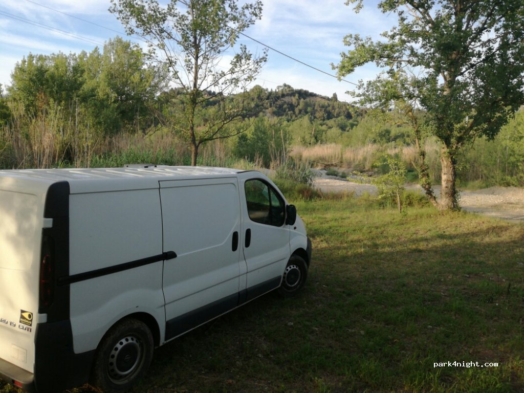 (56030) Terricciola - 493 Strada Vicinale della Luna — foto