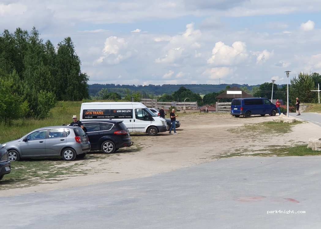 (23-460) Józefów - 57 Nowa — foto