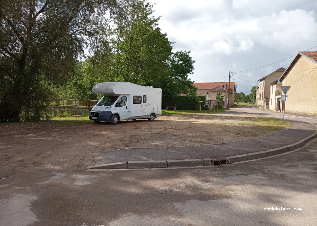(55400) Étain - 2 Route de Foameix — foto
