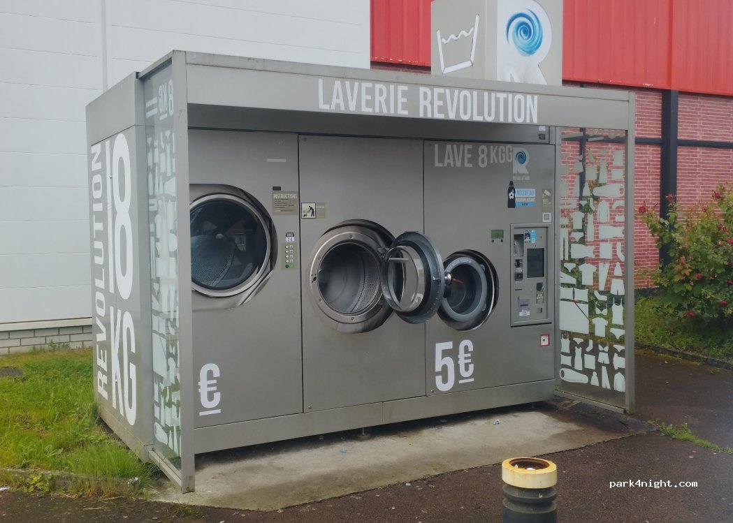 (89200) Avallon - 4B Avenue de la Morlande Avallon Casino — foto