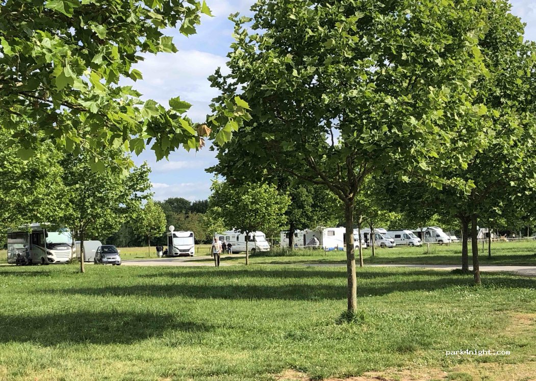 Aire de camping-car Le Bugue — foto 5