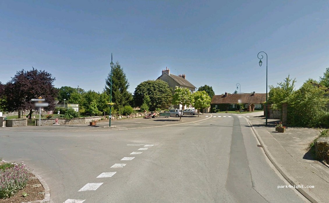 (03160) Saint-Aubin-le-Monial - 1 Rue des Écoles — foto