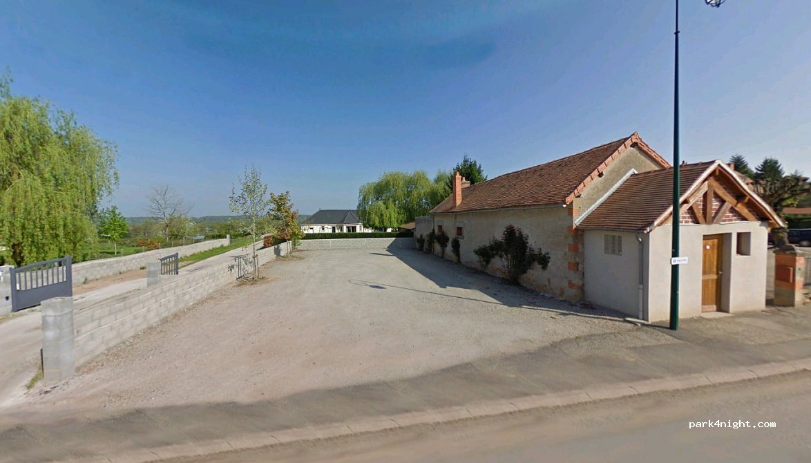 (03160) Saint-Aubin-le-Monial - 1 Rue des Écoles — foto 2