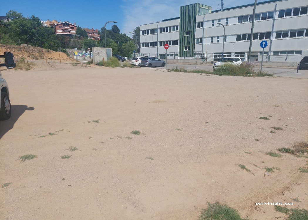 (08629) Torrelles de Llobregat - 4 Carrer d'Ernest Lluch — foto 2