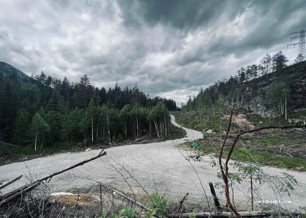 (3677) Notodden - Reshjemvegen — foto 2