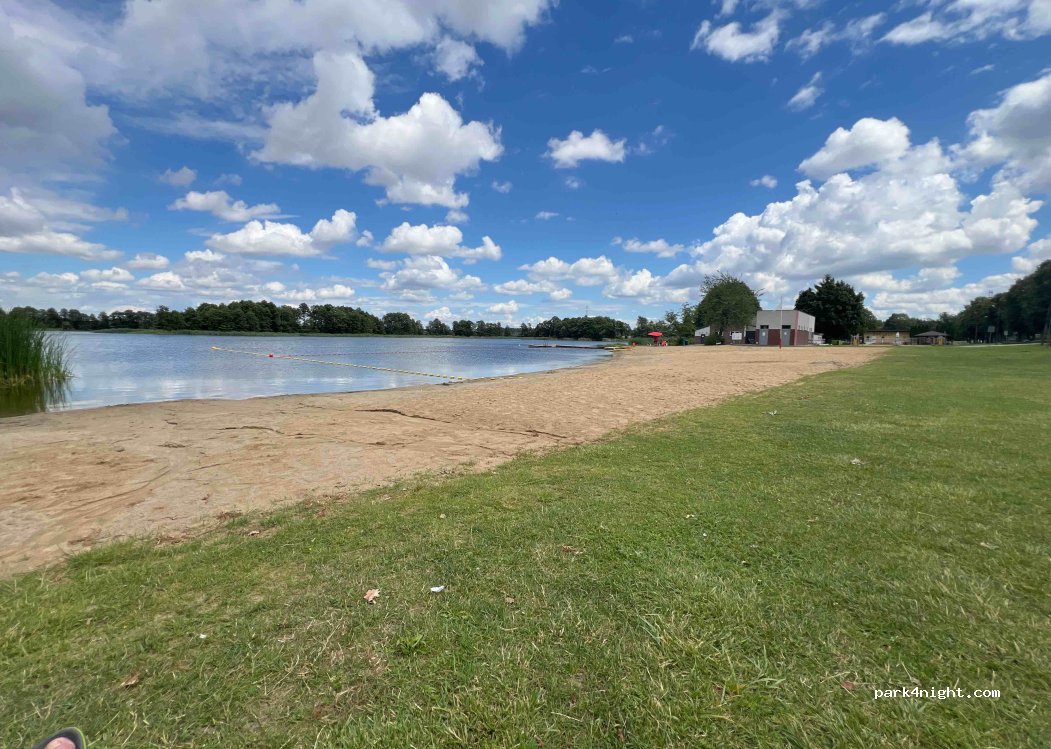 (64-117) Gołanice - 3 Parkowa — foto 2