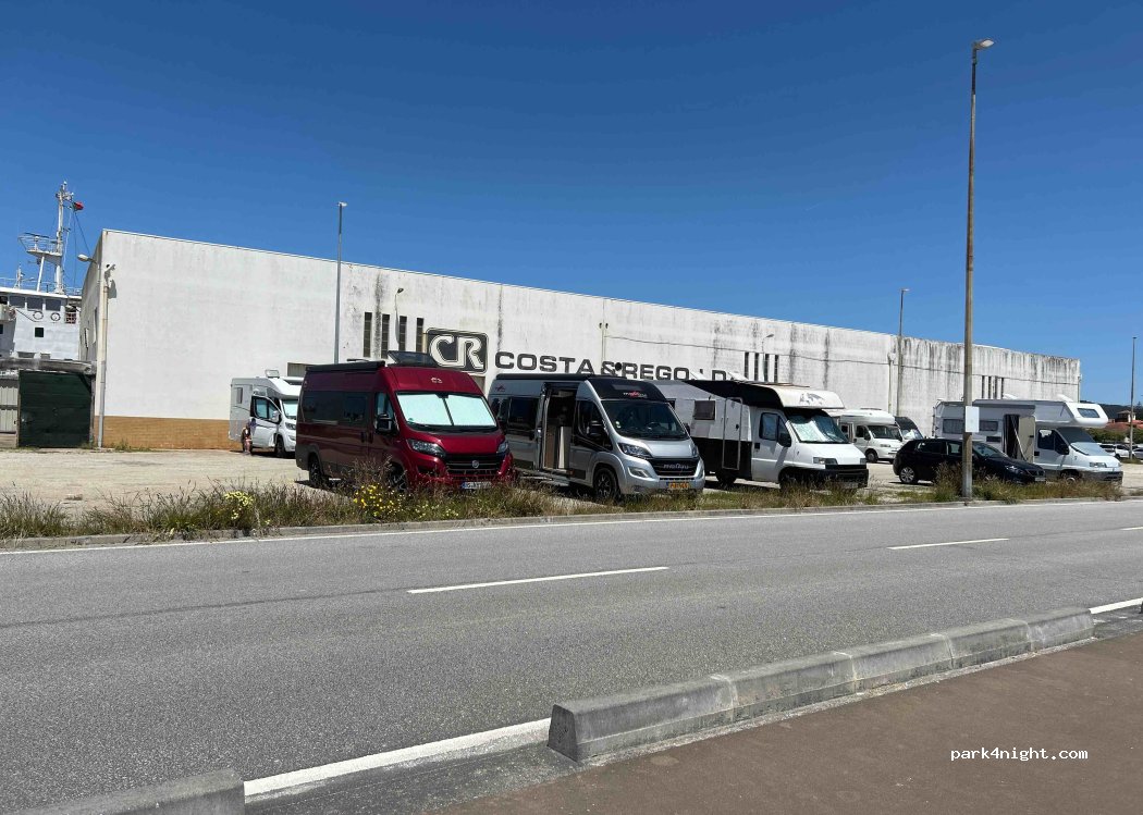 (4900) Viana do Castelo - Unnamed Road — foto
