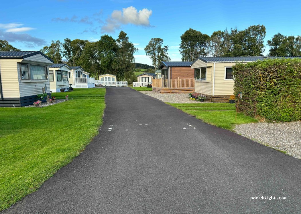 Keltie Bridge Caravan Park — foto