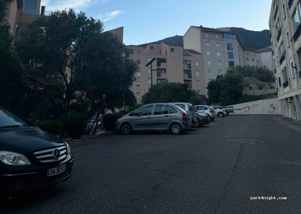 (20200) Bastia - 35 Immeuble le Murât — foto