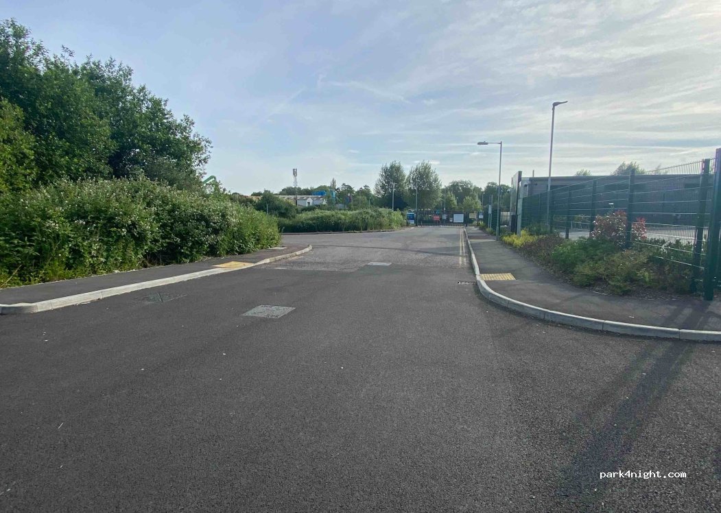 (TA20 1ND) Chard - 15 Samuel Vickery Way — foto