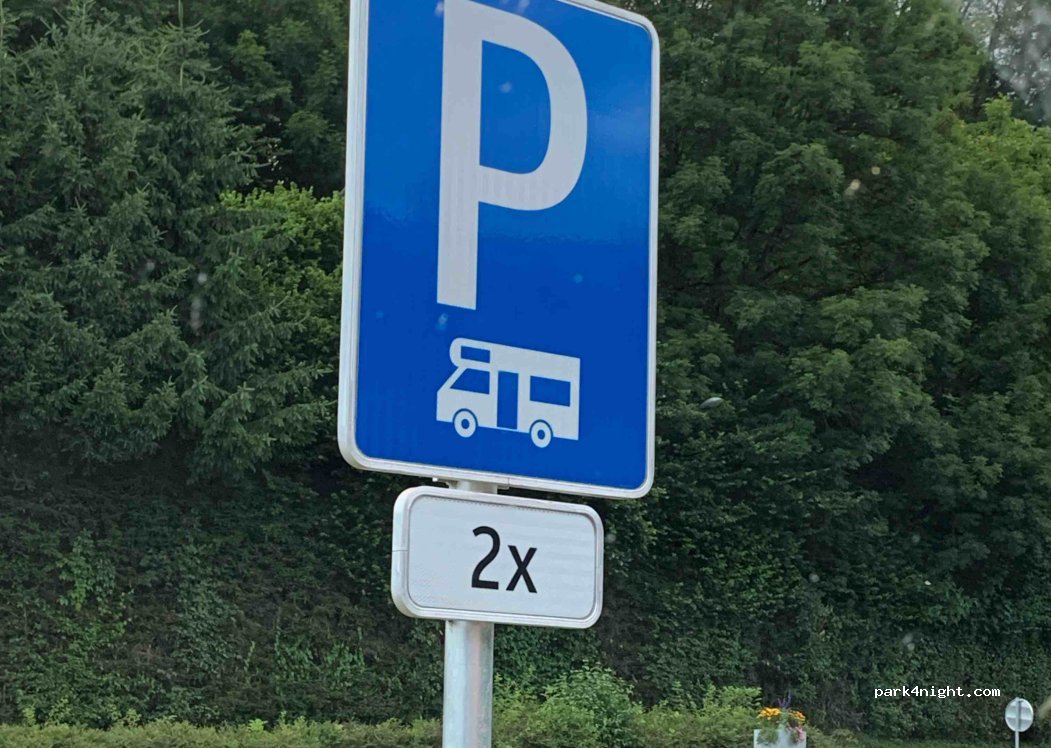(8650) Kindberg - 1 Parkplatz West — foto