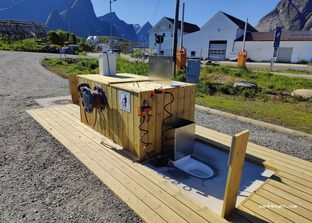 Seaside caravan parking — foto 3