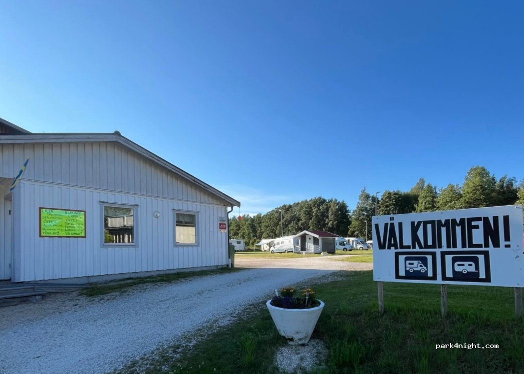 Lilla Dalskog Ställplatser — foto