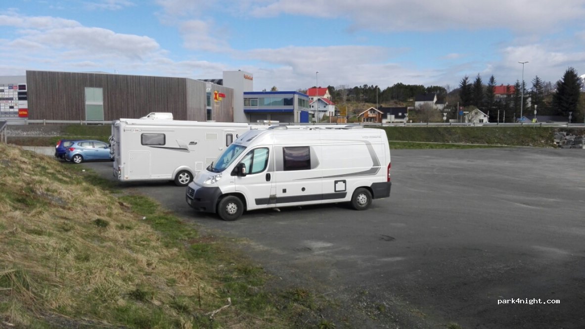 (8370)  - Storvollveien — foto 2