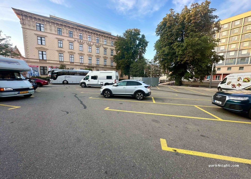 (602 00) Brno-střed - 200/16 Husova — foto 3