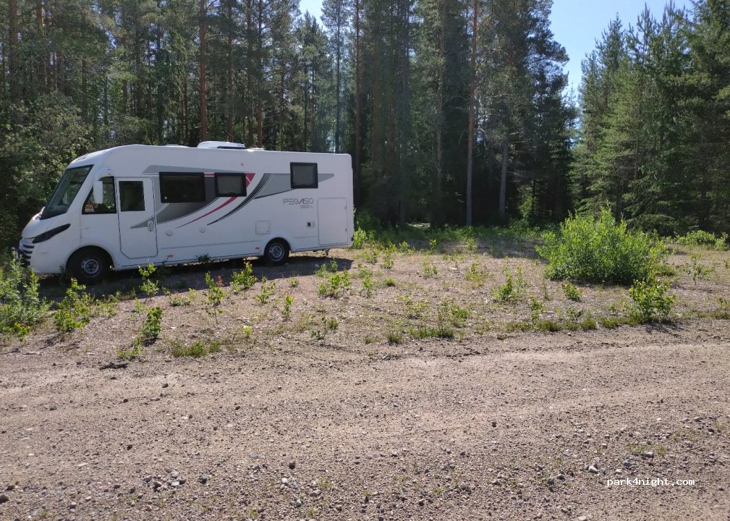 (811 98) Österfärnebo - — foto 2