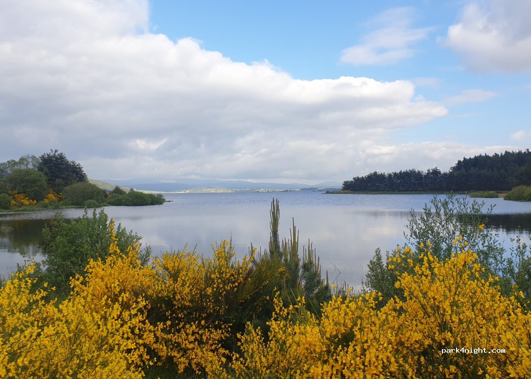(48300) Naussac-Fontanes - Unnamed Road — foto