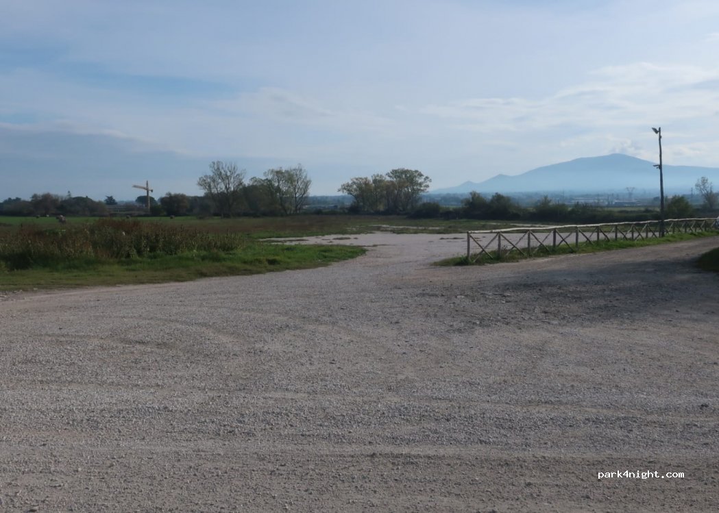 (01100) Viterbo - Strada Vicinale Piazza d'Armi — foto 2