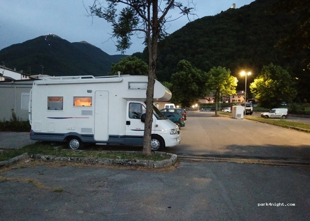 (02016) Leonessa - 21 Via Amor della Patria — foto 4