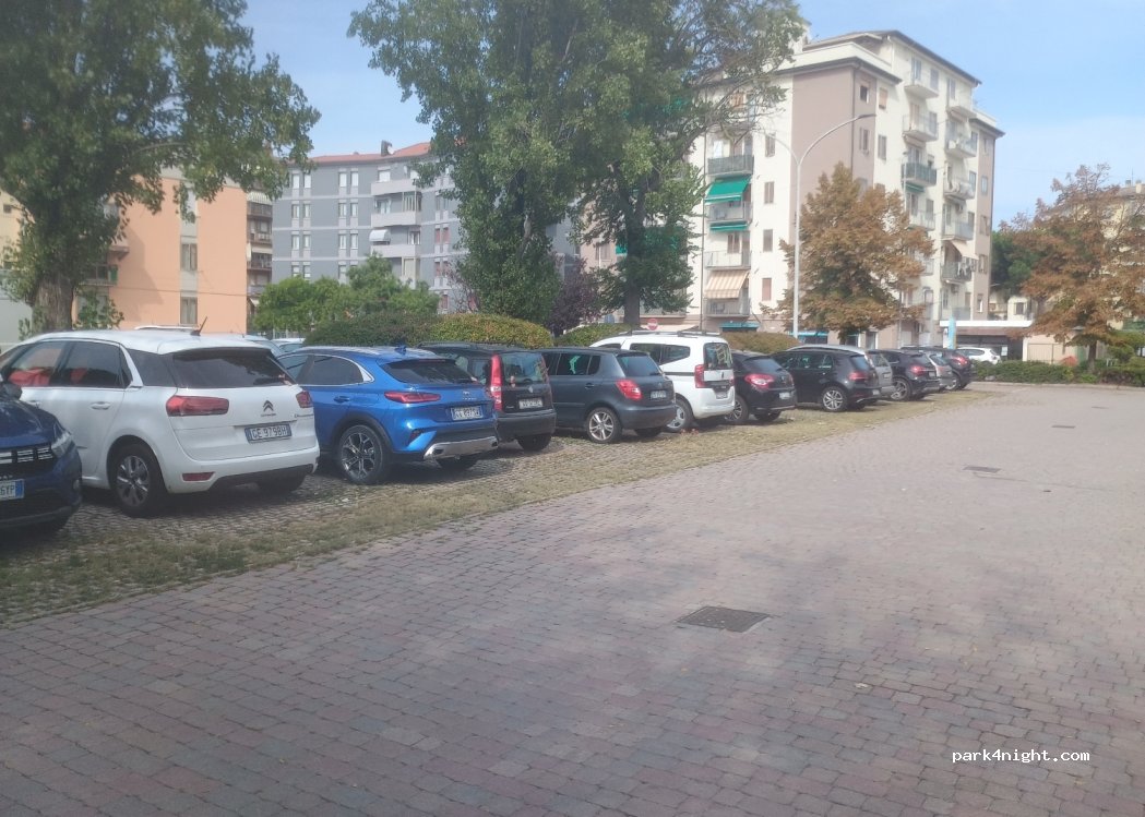 (30015) Chioggia - 626 Via Granatieri di Sardegna — foto