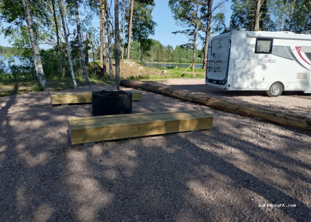 (733 99) Möklinta - Unnamed Road — foto 2
